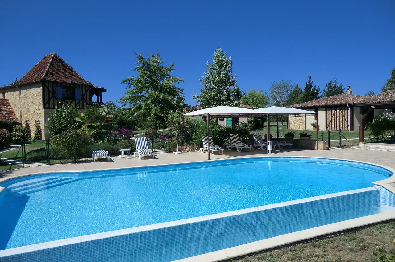 Au Jardin Fleuri Hotel Bosset Kültér fotó