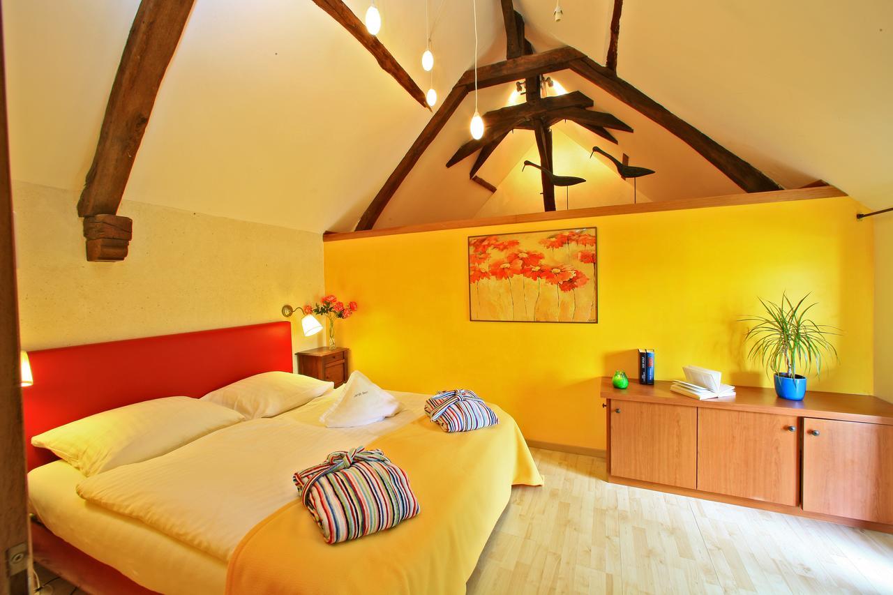 Au Jardin Fleuri Hotel Bosset Szoba fotó