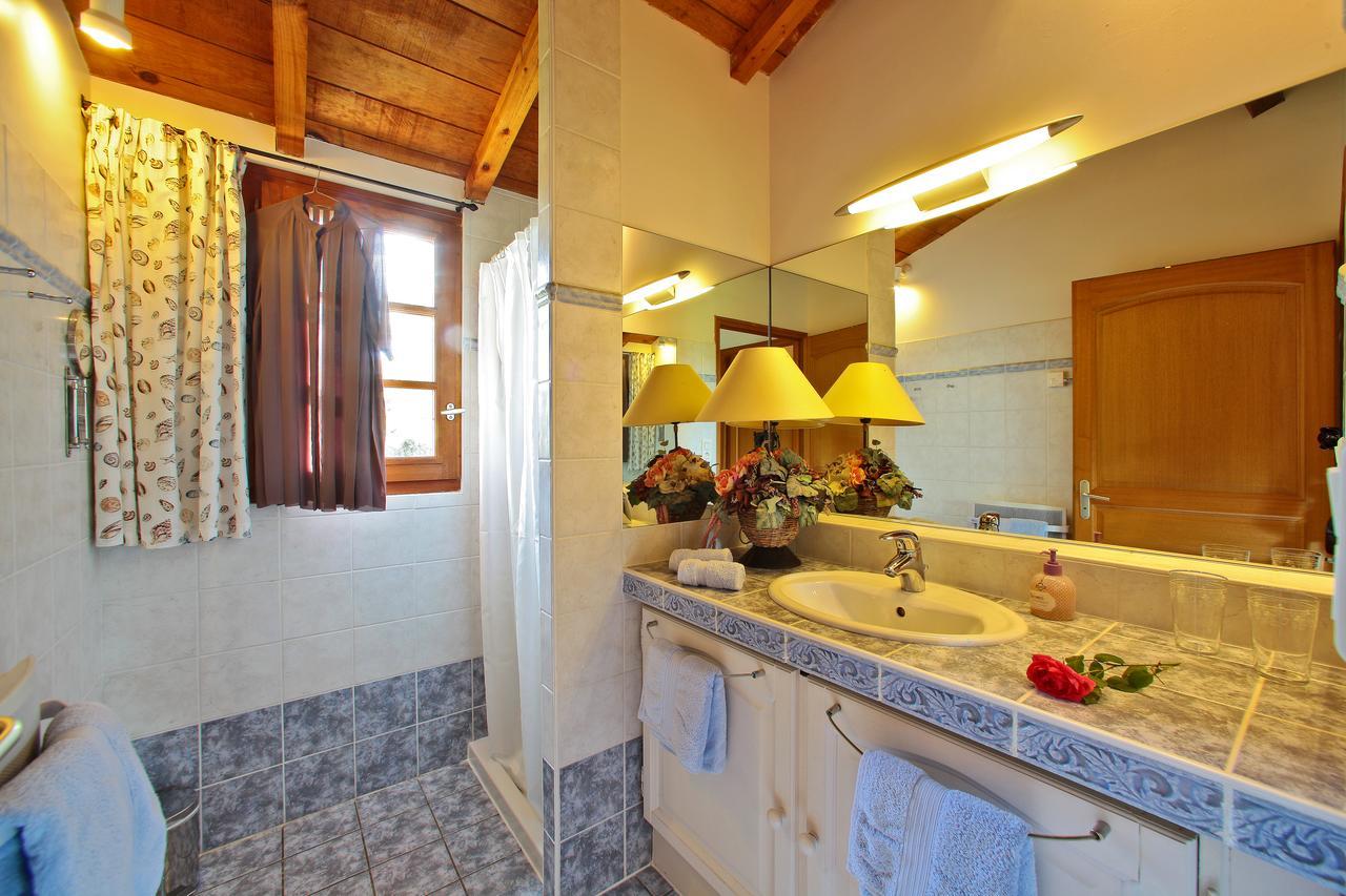 Au Jardin Fleuri Hotel Bosset Szoba fotó